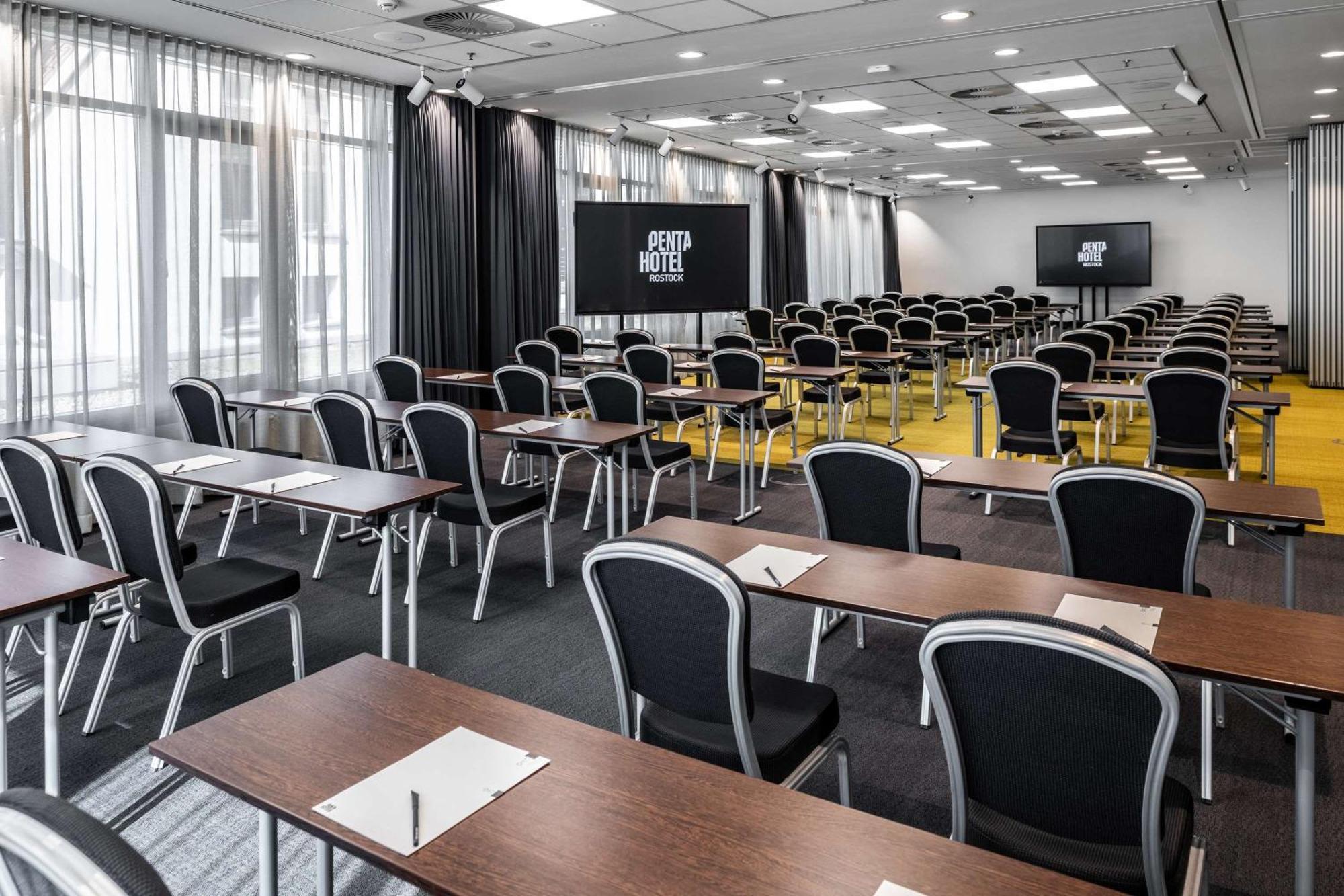 Pentahotel Rostock Extérieur photo